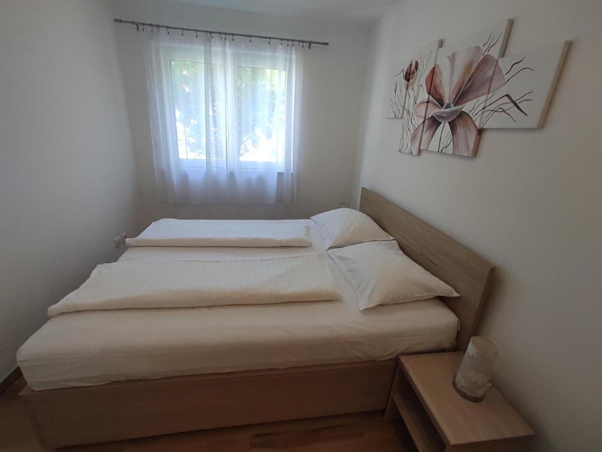 Iris Apartment Mlini Bagian luar foto
