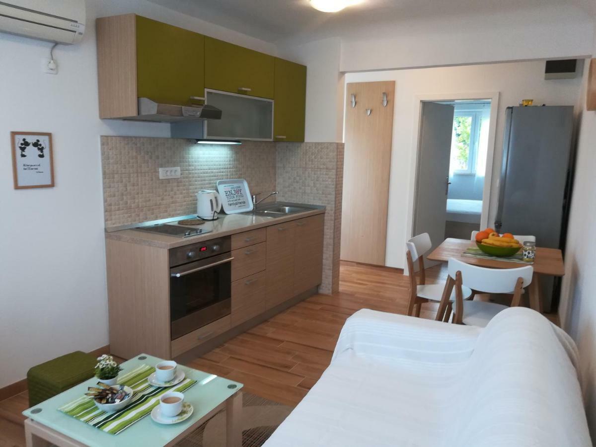 Iris Apartment Mlini Bagian luar foto